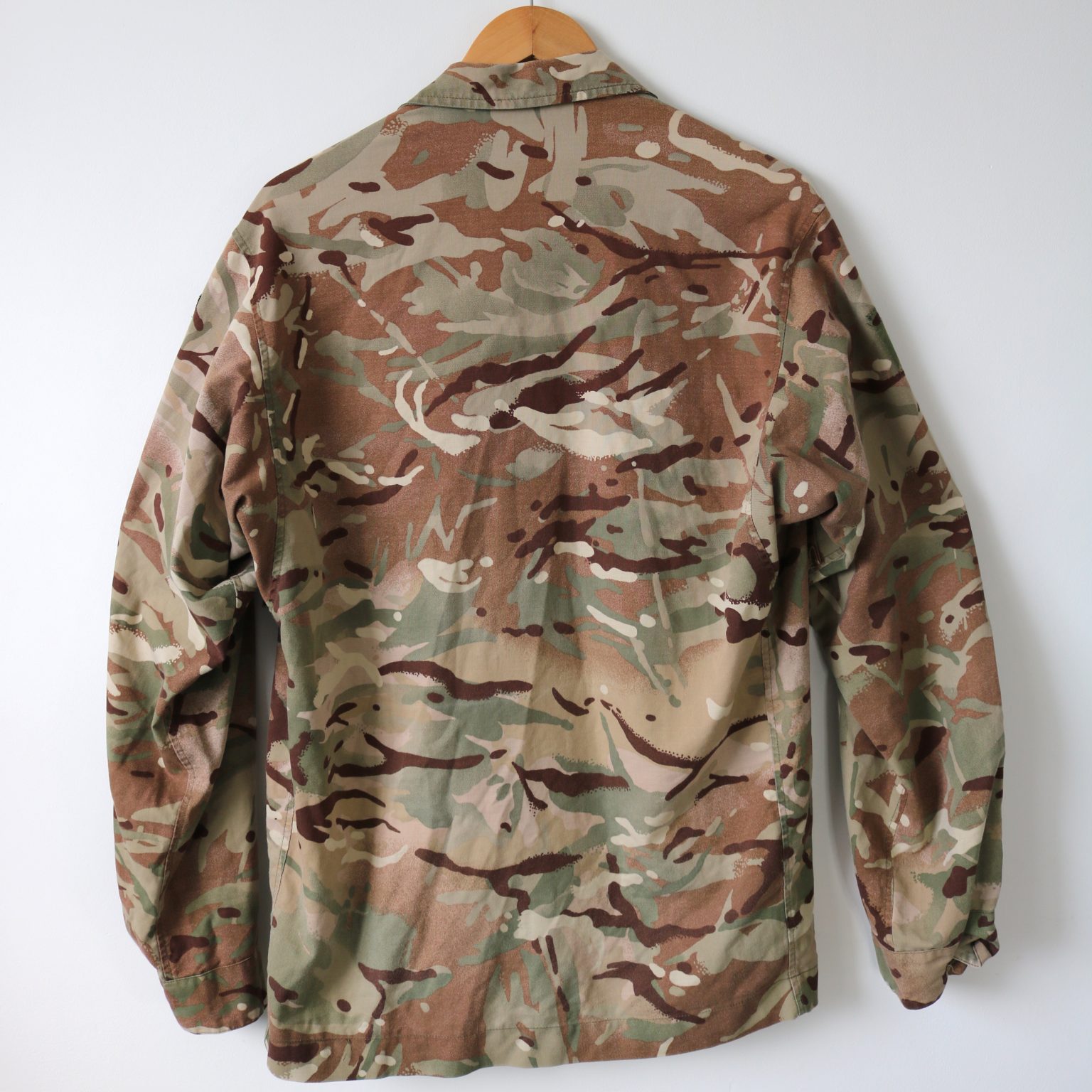 British Military Camo Shirt With Multi Terrain Pattern (m) - Maerl Vintage